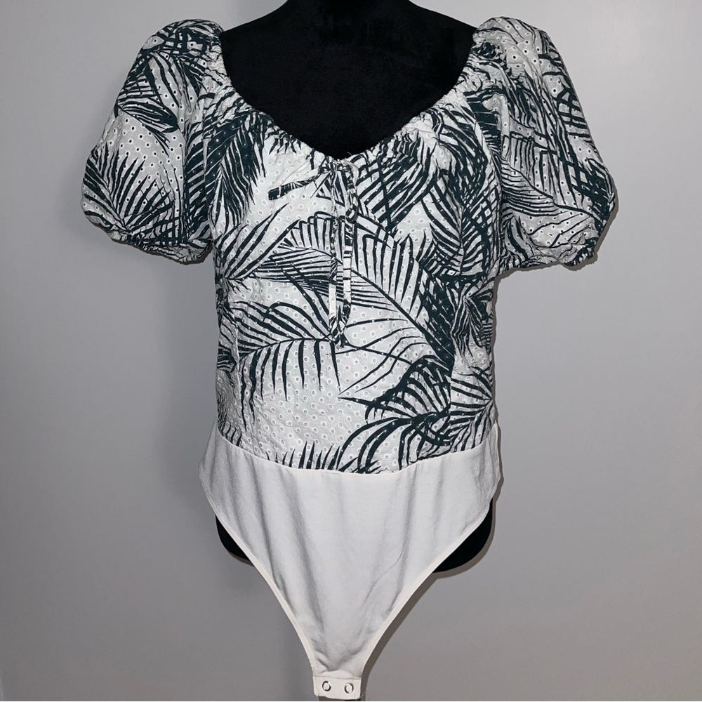 Puffy sleeve bodysuit